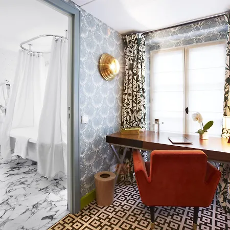Hotel Thoumieux 4*