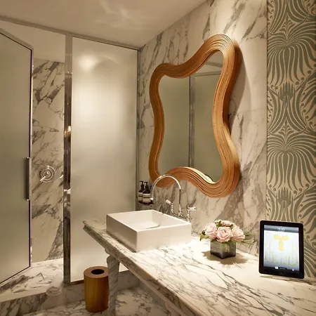 Hotel Thoumieux Parijs