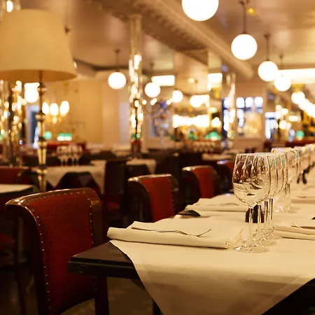 Отель Thoumieux 4*