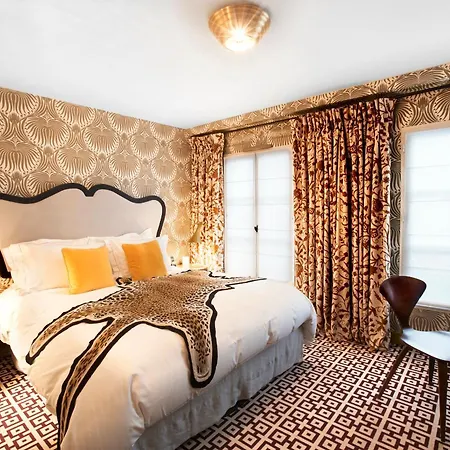 Hotel Thoumieux 4*