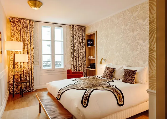 Отель Thoumieux Париж