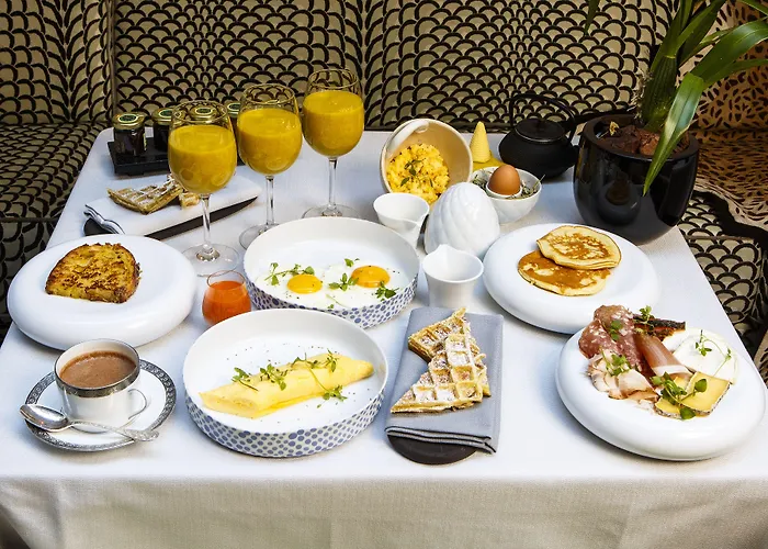 Отель Thoumieux 4*