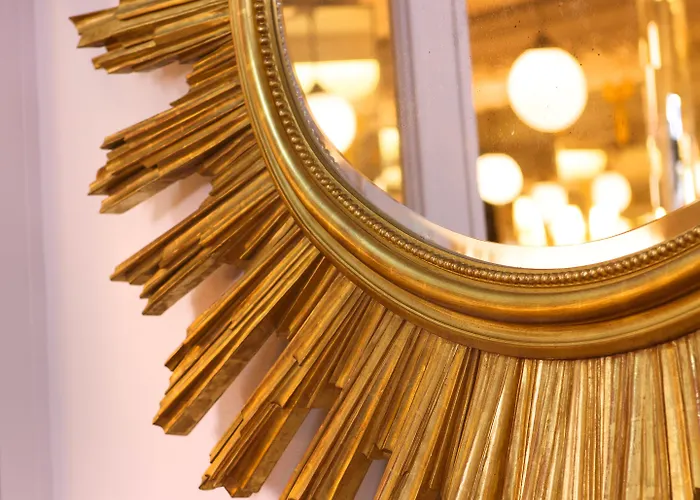 Отель Thoumieux