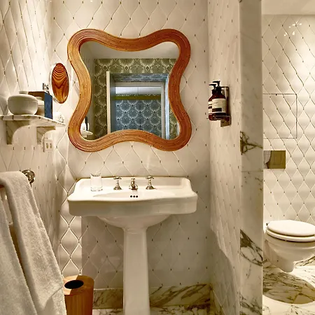 Thoumieux Hotel 4*