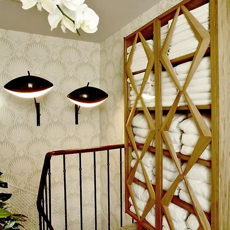 Hotel Thoumieux 4*