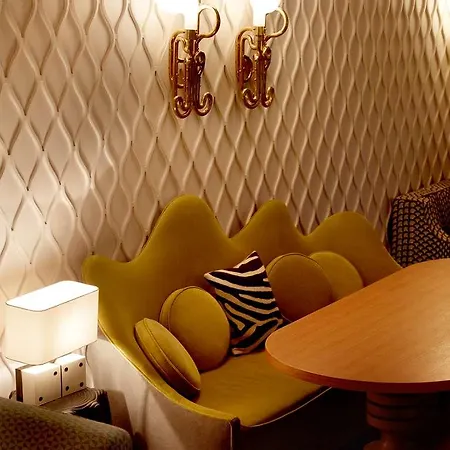 Hotel Thoumieux Paris