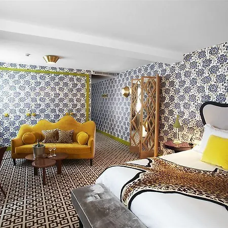 Hotel Thoumieux 4*