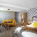 Отель Thoumieux 4*