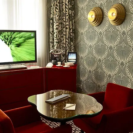 Hotell Thoumieux 4*